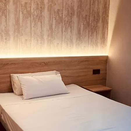 Hotel Alain Silla