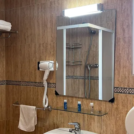 Alain Hotel Silla
